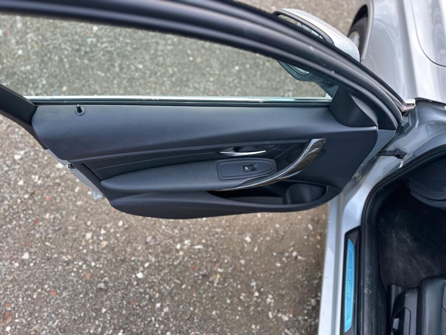 Used BMW 3 Series for sale - 76996273: Photo 28