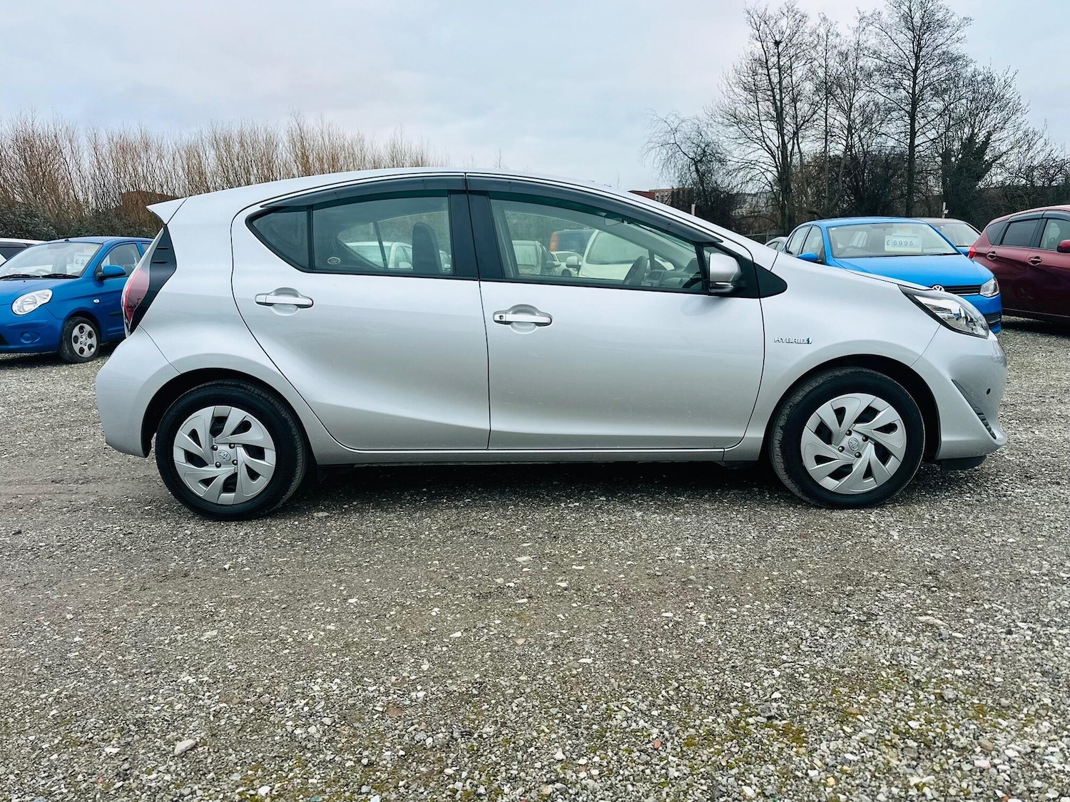 Used Toyota Aqua 2025 for sale - 77067192: Photo 11