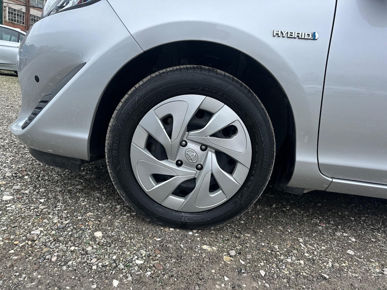 Used Toyota Aqua 2025 for sale - 77067192: Photo 27