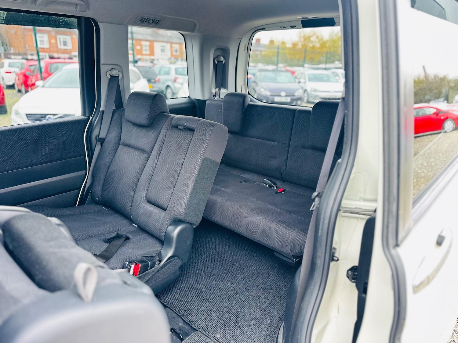 Used Honda Stepwagon for sale - 76743477: Photo 13