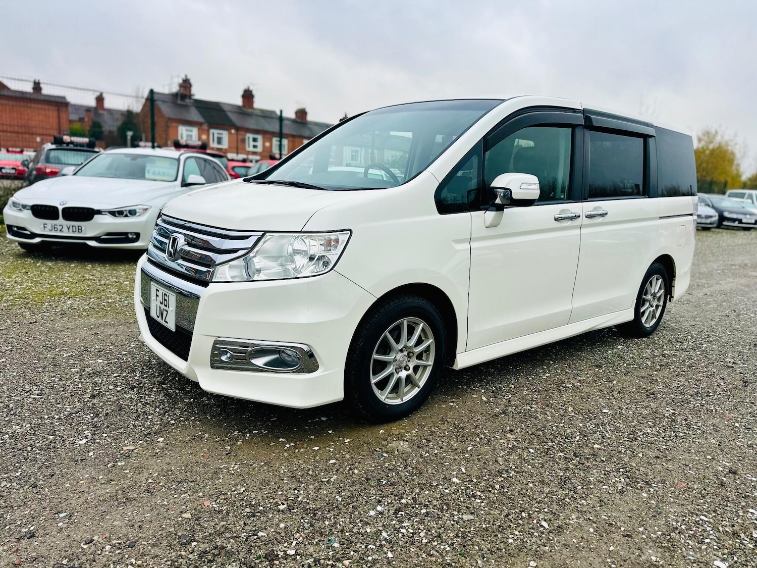 Used Honda Stepwagon for sale - 76743477: Photo 3