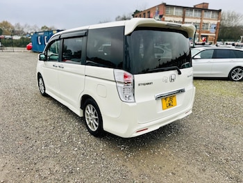 Used Honda Stepwagon 2012 for sale - 76743477: Photo