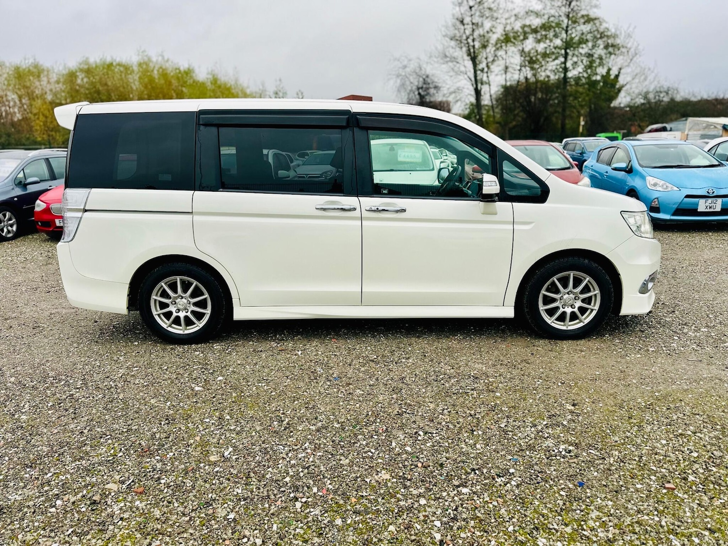 Used Honda Stepwagon for sale - 76743477: Photo 7