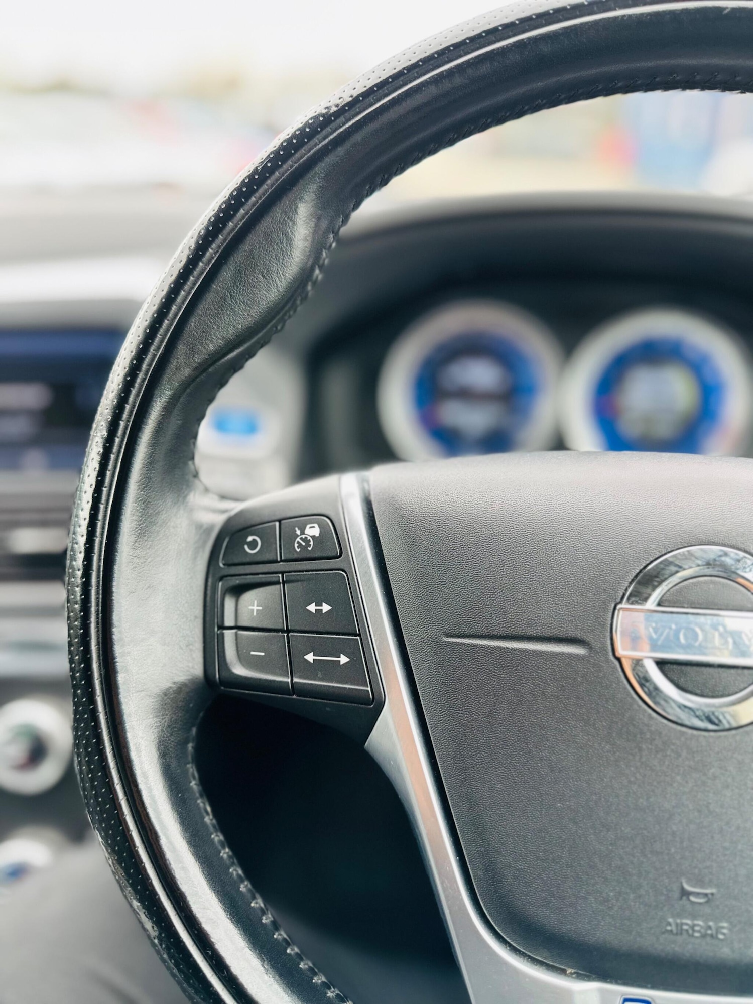 Used Volvo XC60 for sale - 78185640: Photo 16