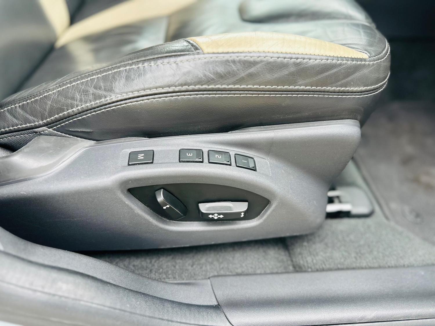 Used Volvo XC60 for sale - 78185640: Photo 17