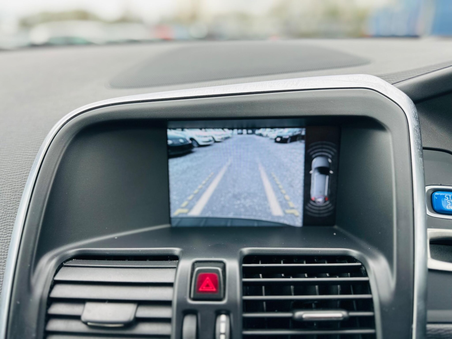 Used Volvo XC60 for sale - 78185640: Photo 33