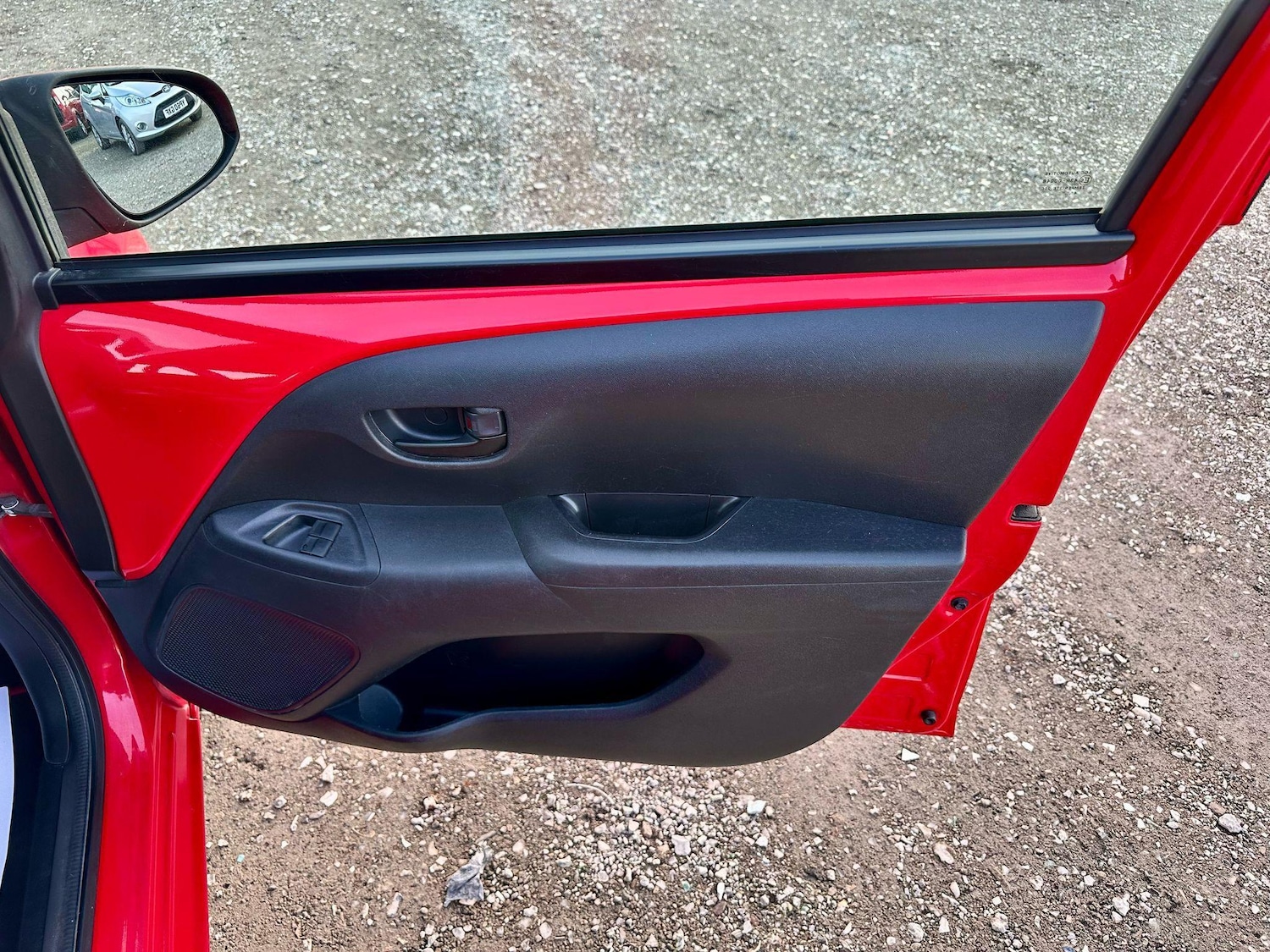 Used Toyota AYGO 2014 for sale - 76995992: Photo 14