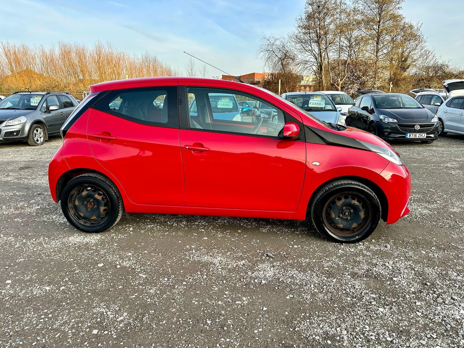 Used Toyota AYGO 2014 for sale - 76995992: Photo 6