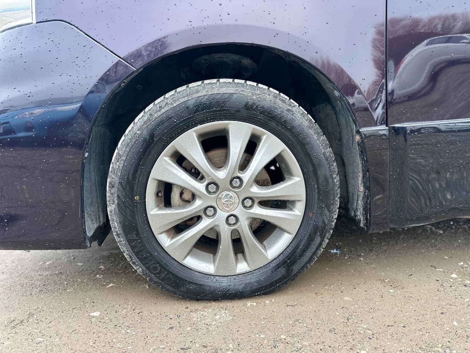 Used Toyota Voxy for sale - 77395931: Photo 28