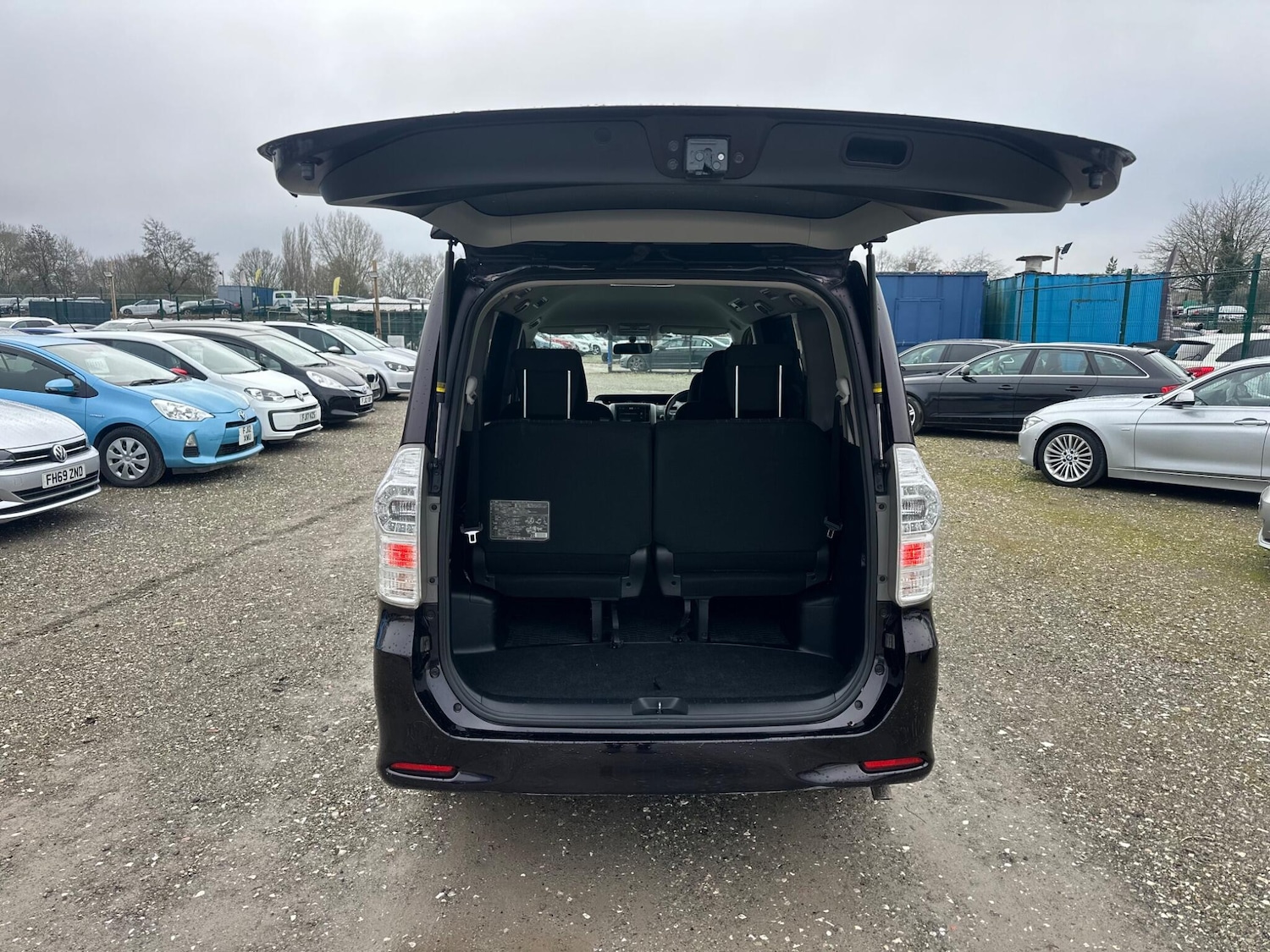 Used Toyota Voxy for sale - 77395931: Photo 43