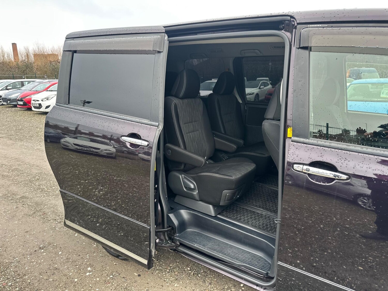 Used Toyota Voxy for sale - 77395931: Photo 44