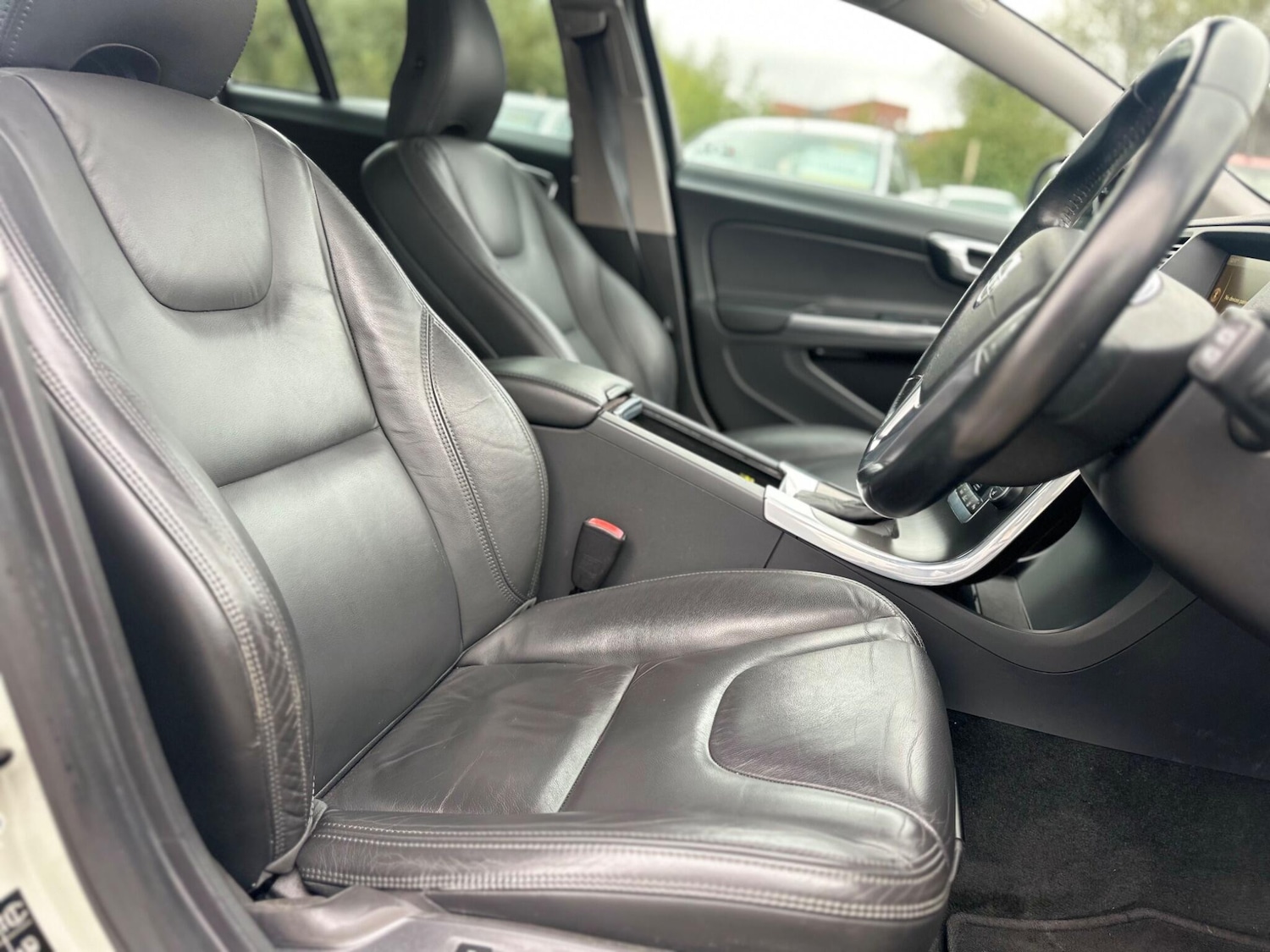 Used Volvo V60 for sale - 76269707: Photo 15