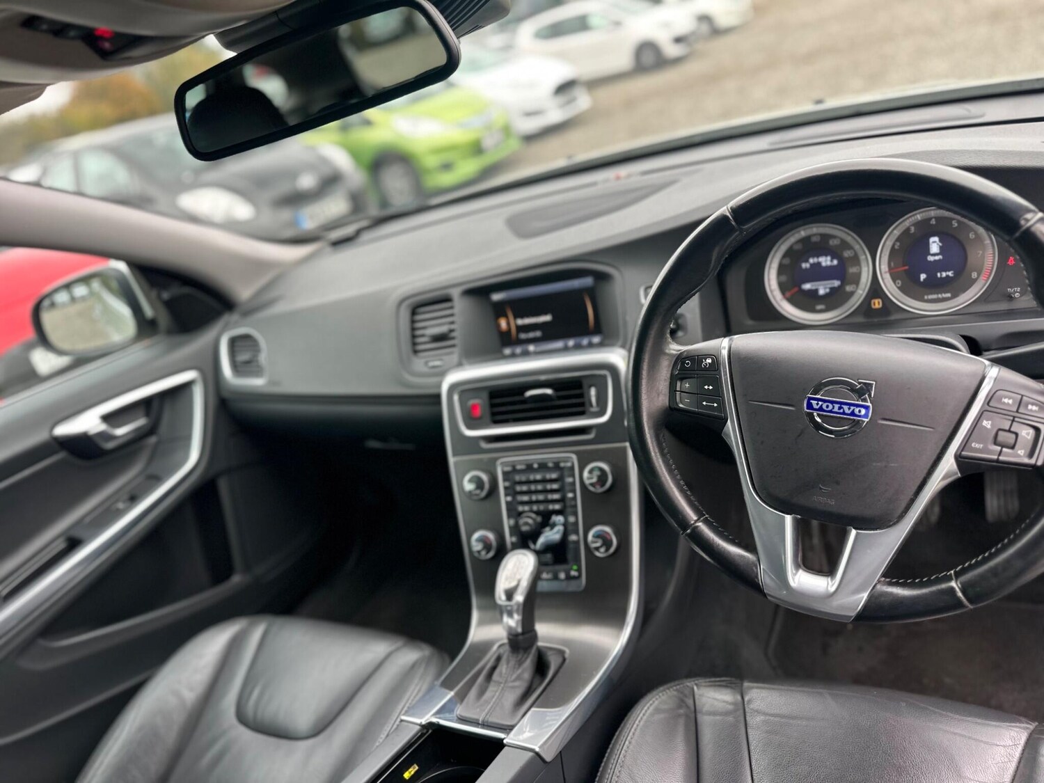 Used Volvo V60 for sale - 76269707: Photo 16