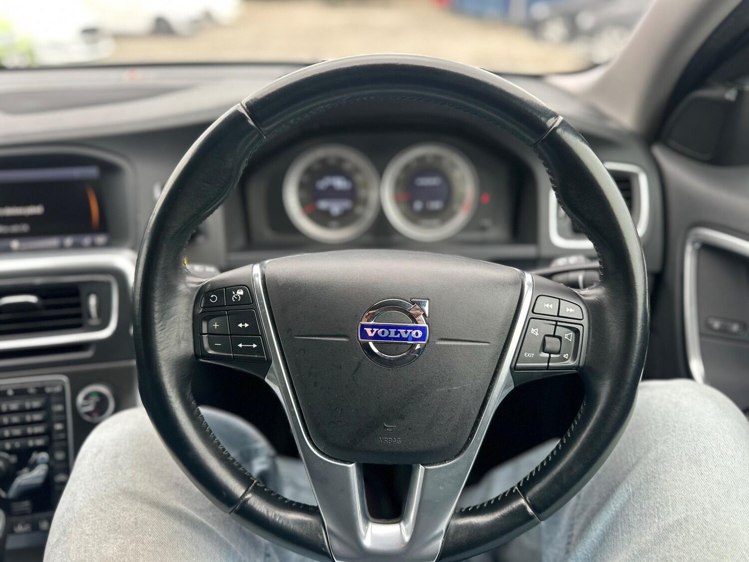 Used Volvo V60 for sale - 76269707: Photo 29