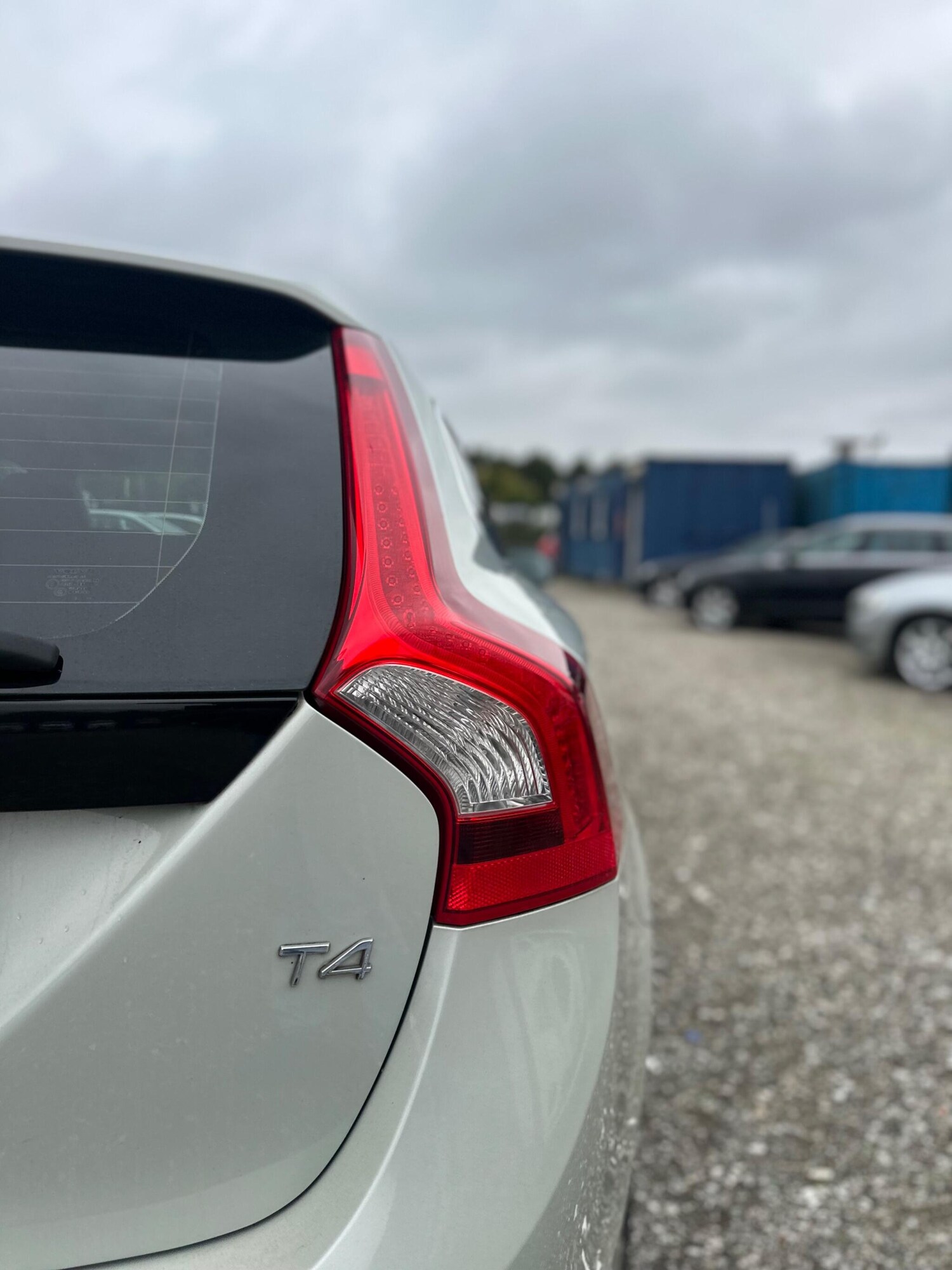 Used Volvo V60 for sale - 76269707: Photo 40