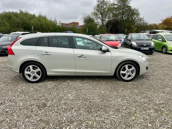 Used Volvo V60 for sale - 76269707: Photo 6