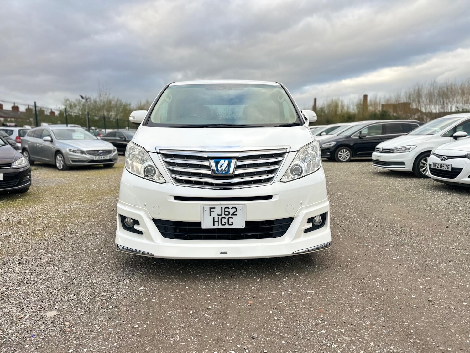 Used Toyota Alphard for sale - 78086730: Photo 2