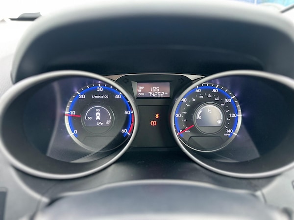 Used Hyundai Ix35 2015 for sale - 76294925: Photo 17