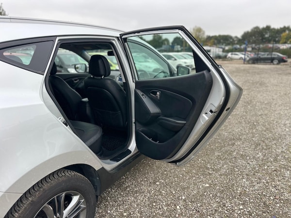 Used Hyundai Ix35 2015 for sale - 76294925: Photo 31