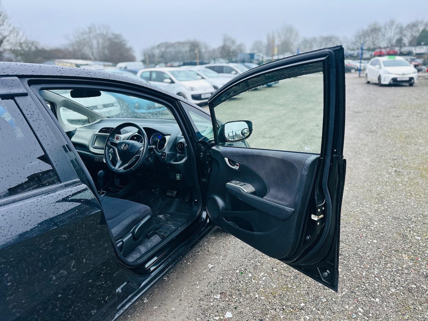 Used Honda Fit for sale - 77267358: Photo 28