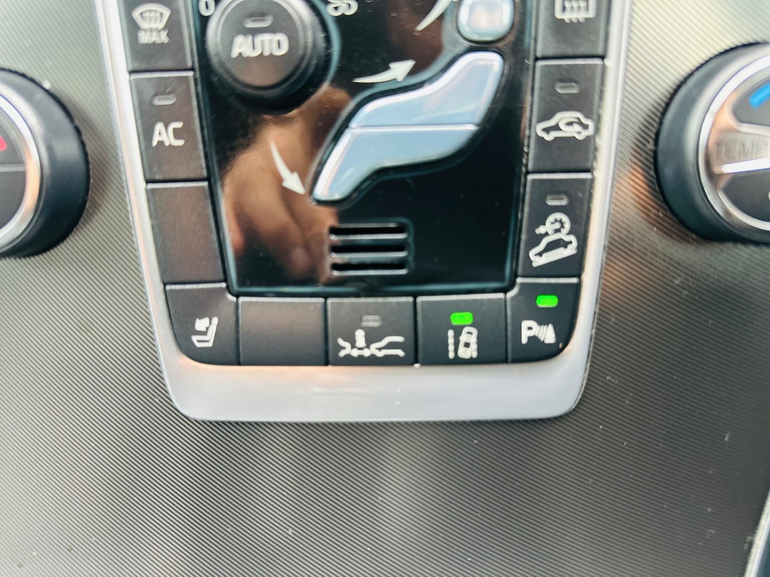 Used Volvo XC60 for sale - 77824564: Photo 18