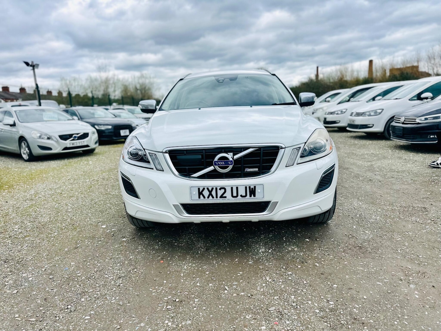 Used Volvo XC60 for sale - 77824564: Photo 2