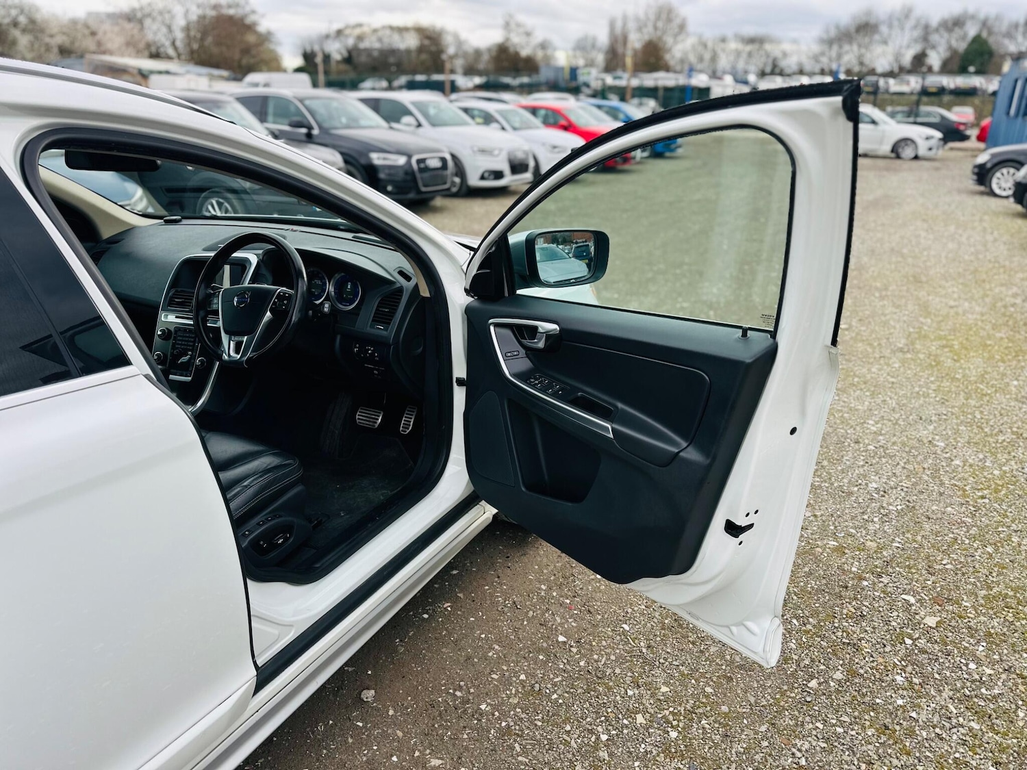 Used Volvo XC60 for sale - 77824564: Photo 31