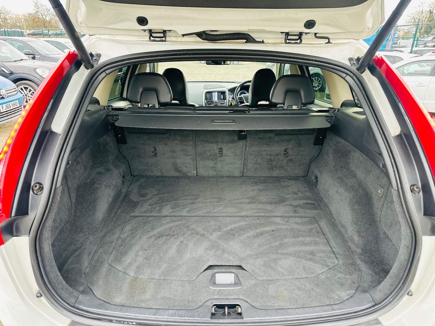 Used Volvo XC60 for sale - 77824564: Photo 48