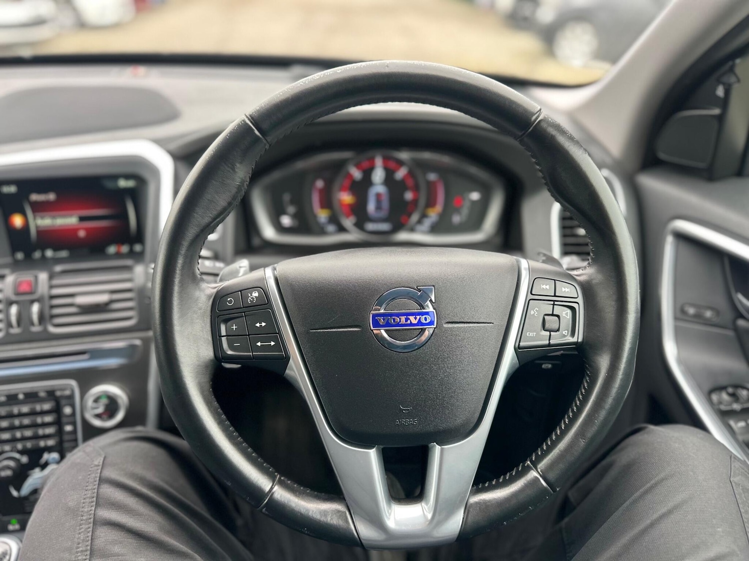 Used Volvo XC60 for sale - 78185601: Photo 40