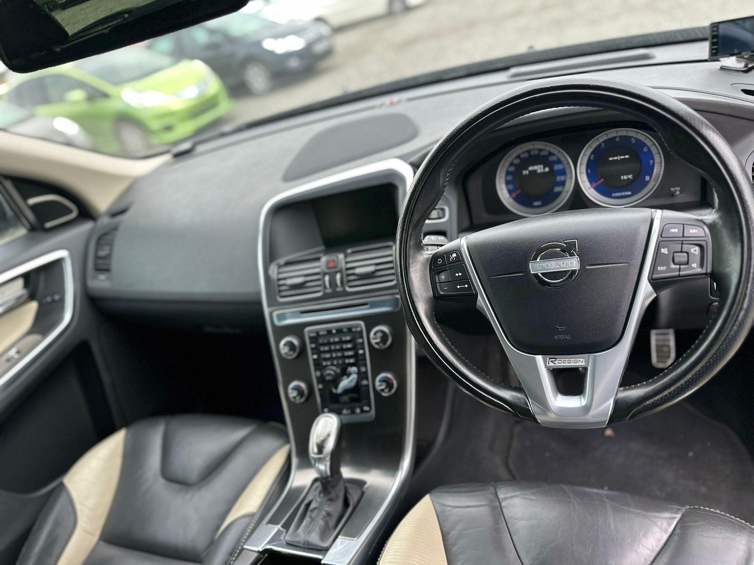 Used Volvo XC60 2025 for sale - 76175374: Photo 15