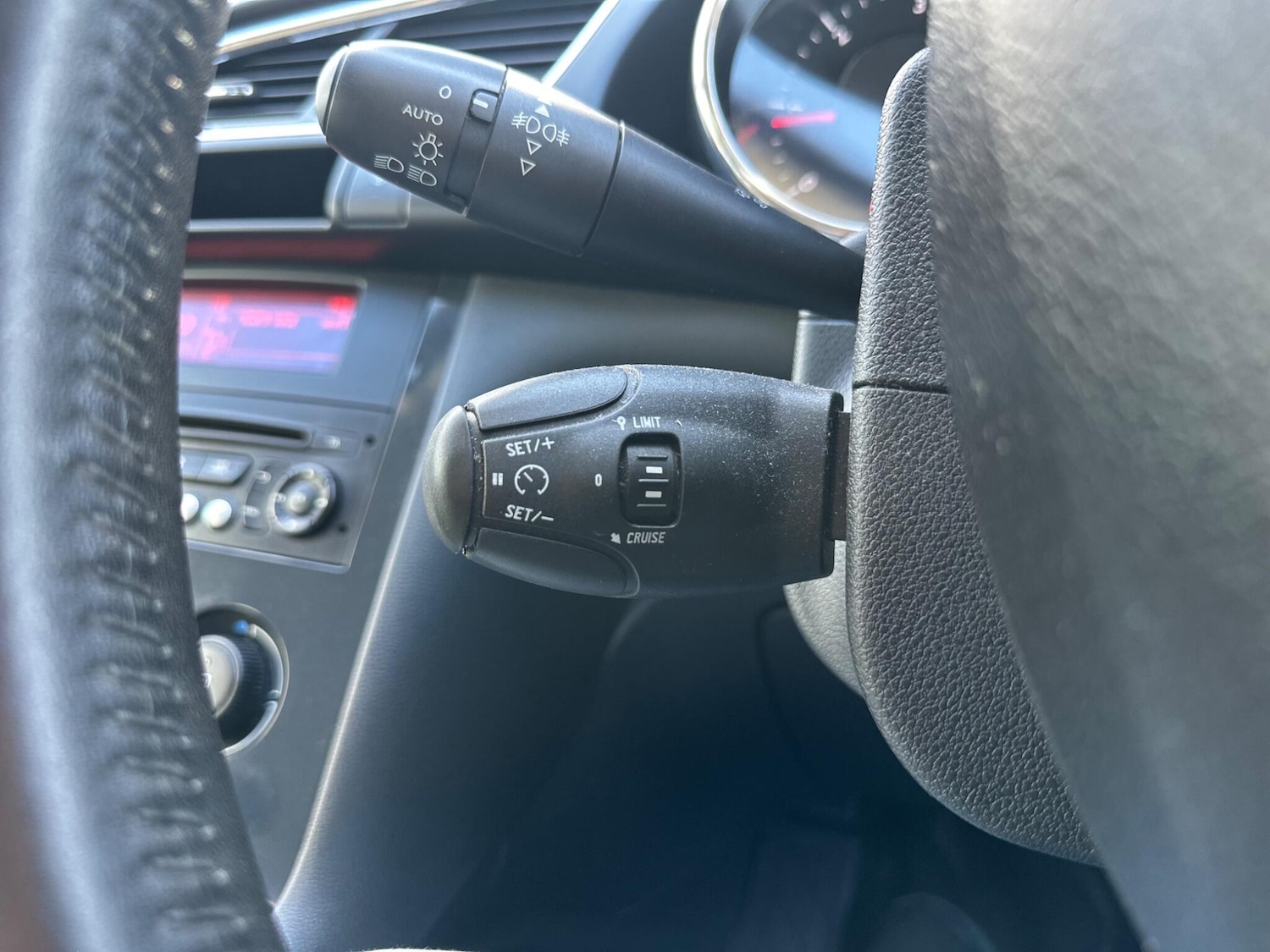 Used Peugeot 3008 2016 for sale - 76989173: Photo 35