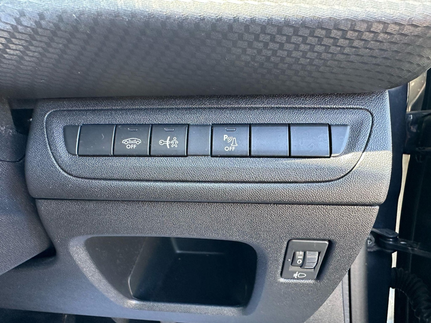Vehicle 33
