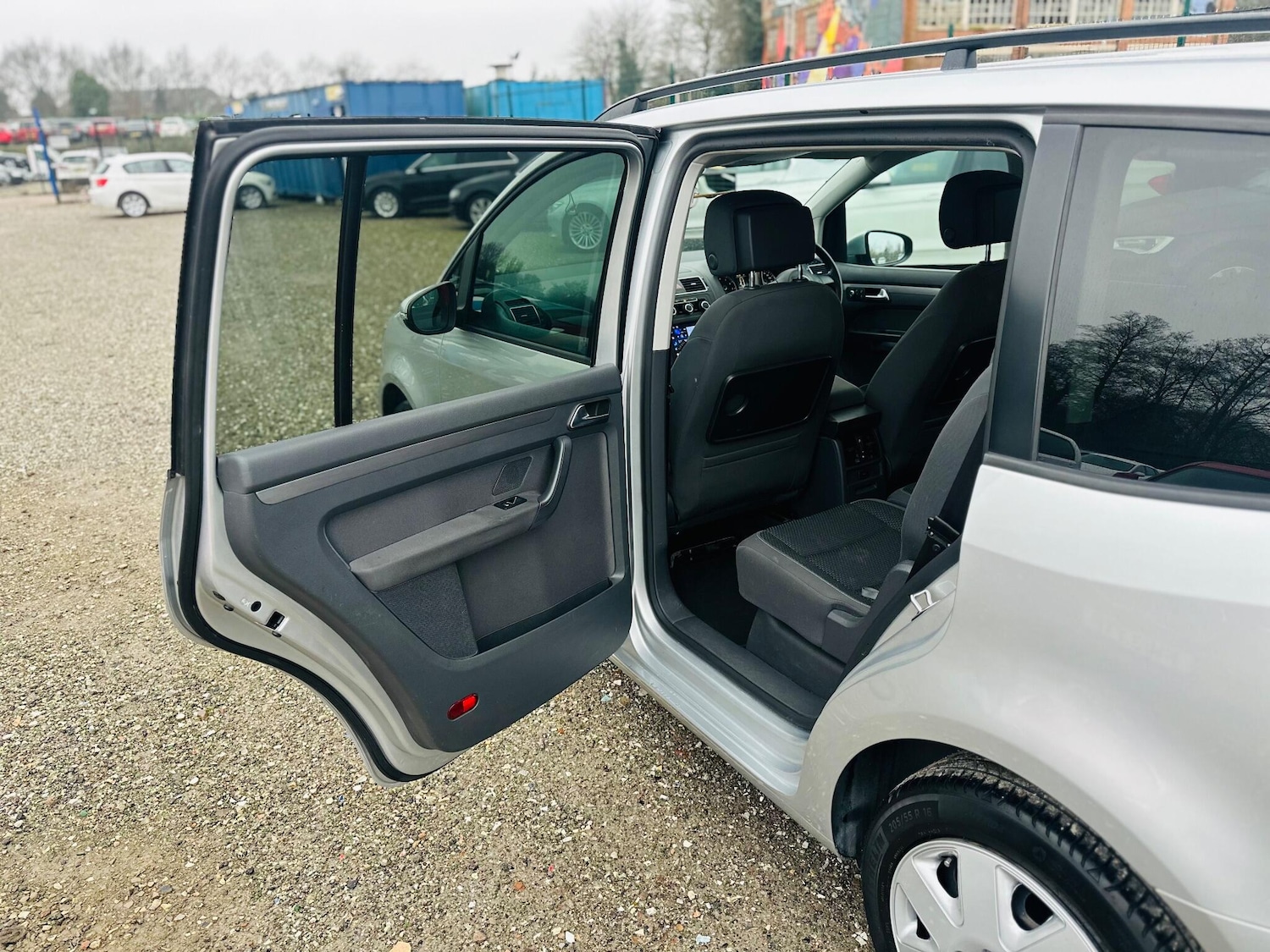 Used Volkswagen Touran 2025 for sale - 77060440: Photo 24