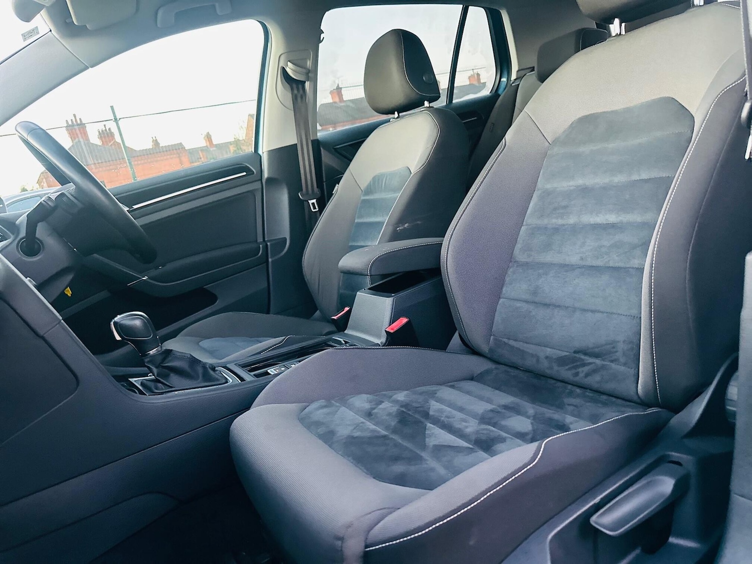 Used Volkswagen Golf 2025 for sale - 77015924: Photo 41