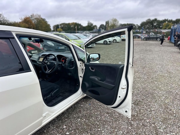 Used Honda Fit for sale - 76270169: Photo 13