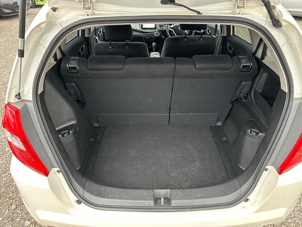 Used Honda Fit for sale - 76270169: Photo 21