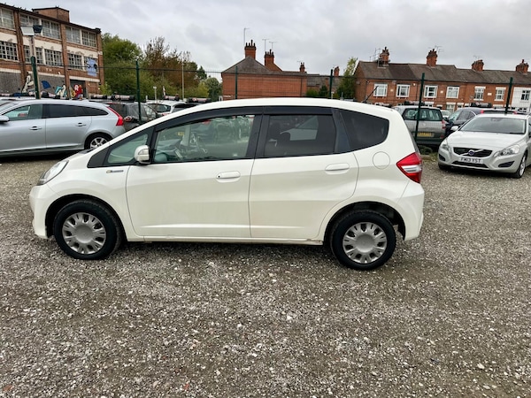 Used Honda Fit for sale - 76270169: Photo 9