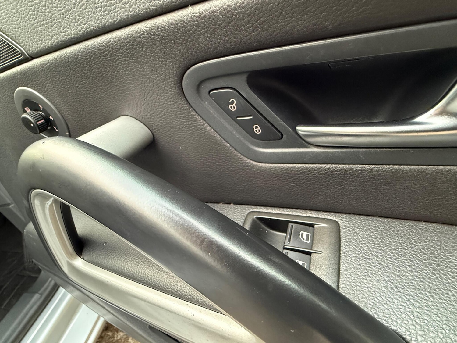 Used Volkswagen Scirocco 2008 for sale - 76512472: Photo 16