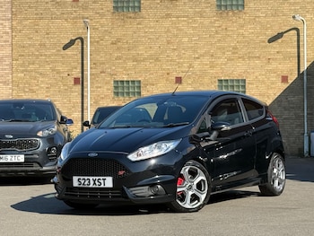Used Ford Fiesta 2017 for sale - 79520702: Photo