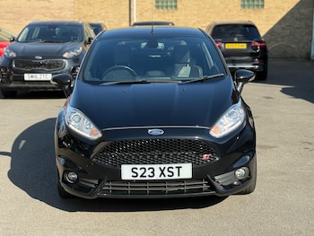 Used Ford Fiesta 2017 for sale - 79520702: Photo