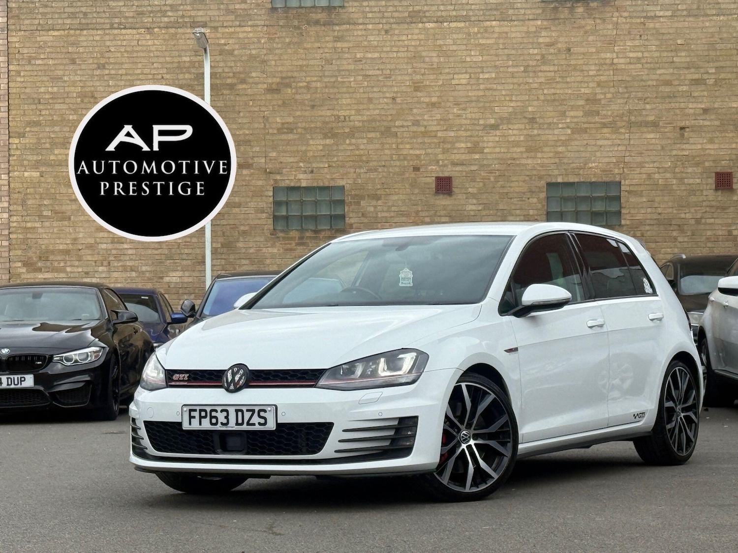 Used Volkswagen Golf for sale - 78136286: Photo 1