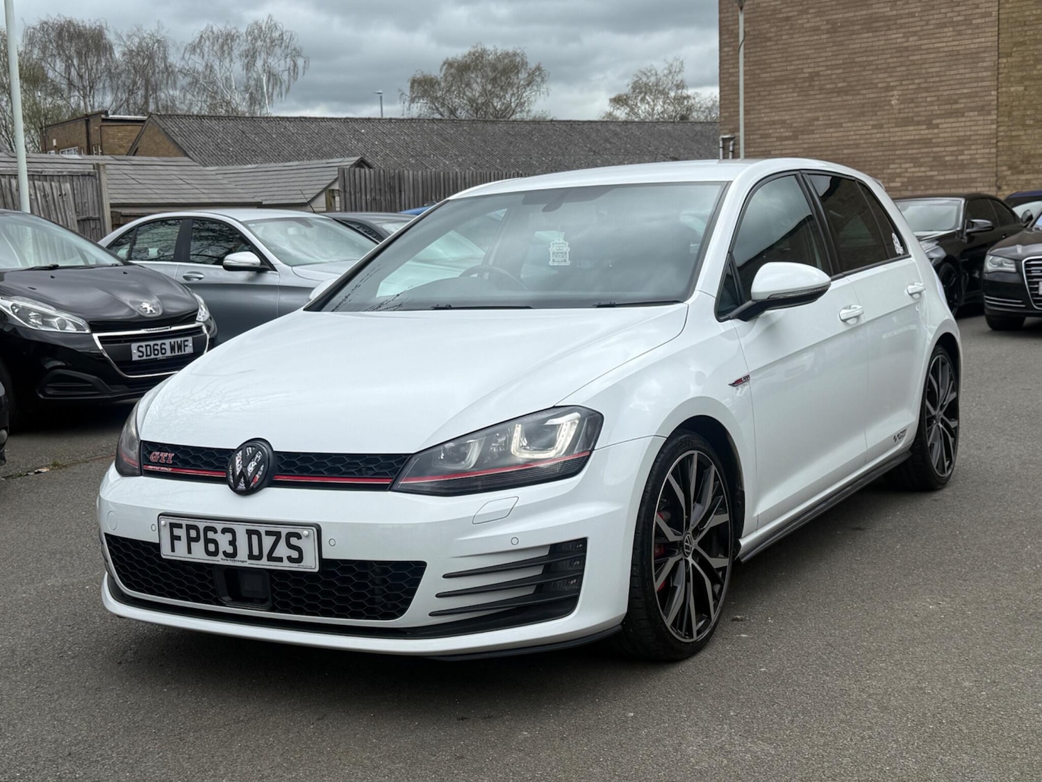 Used Volkswagen Golf for sale - 78136286: Photo 9