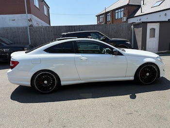 Used Mercedes-Benz C Class 2014 for sale - 79225139: Photo
