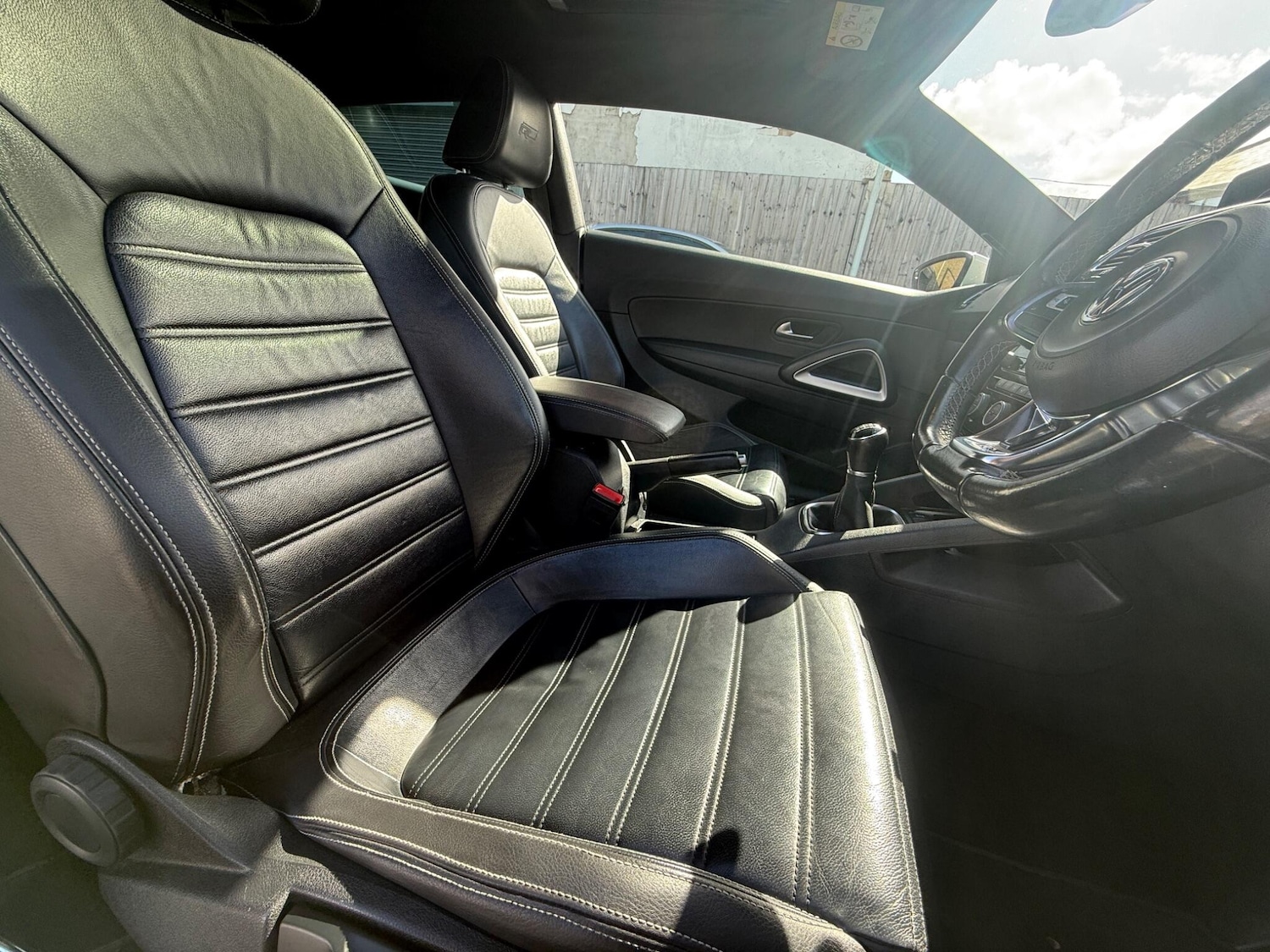 Used Volkswagen Scirocco for sale - 78214330: Photo 12