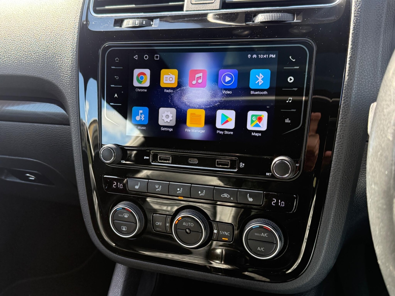 Used Volkswagen Scirocco for sale - 78214330: Photo 17