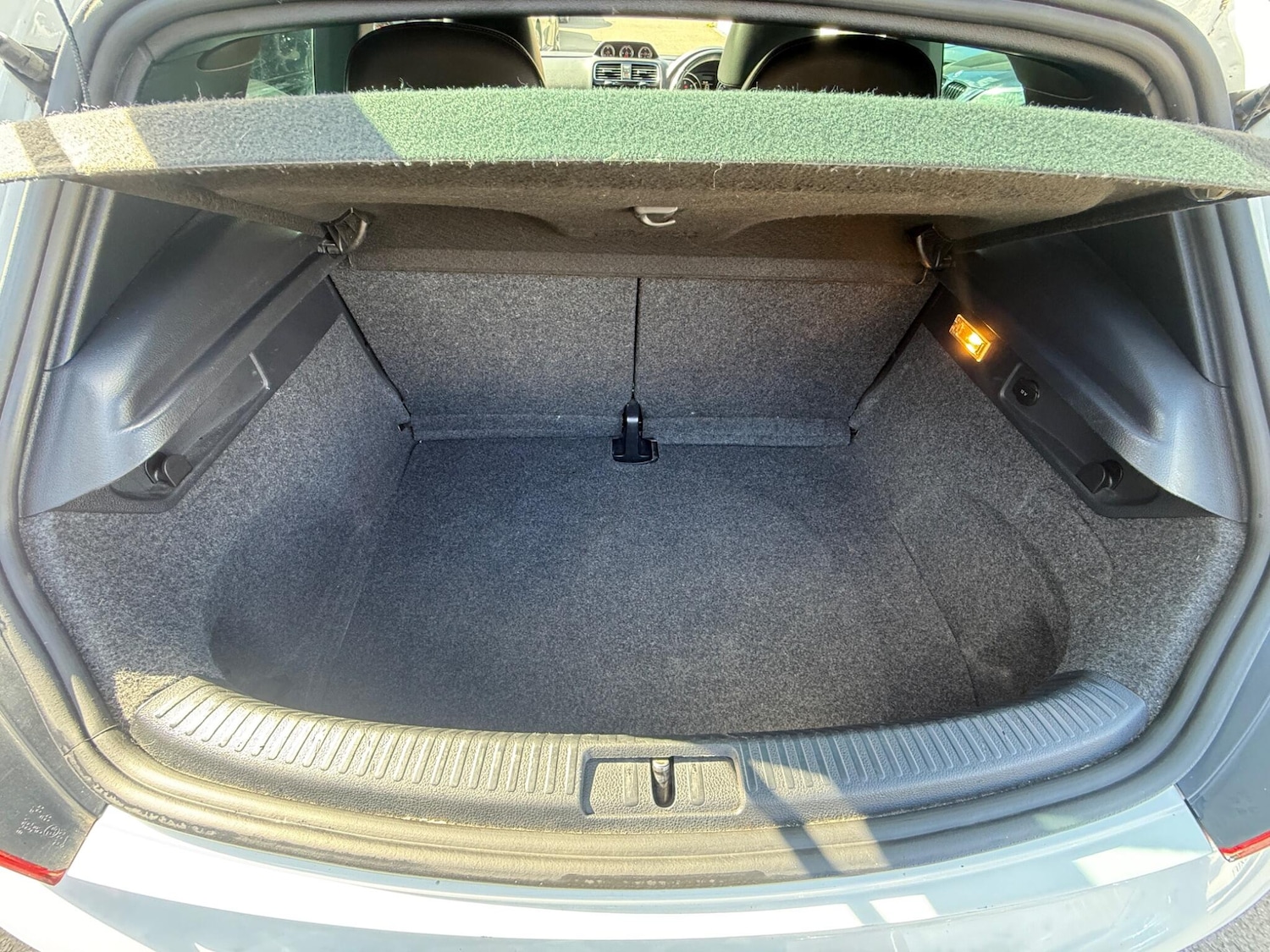 Used Volkswagen Scirocco for sale - 78214330: Photo 23