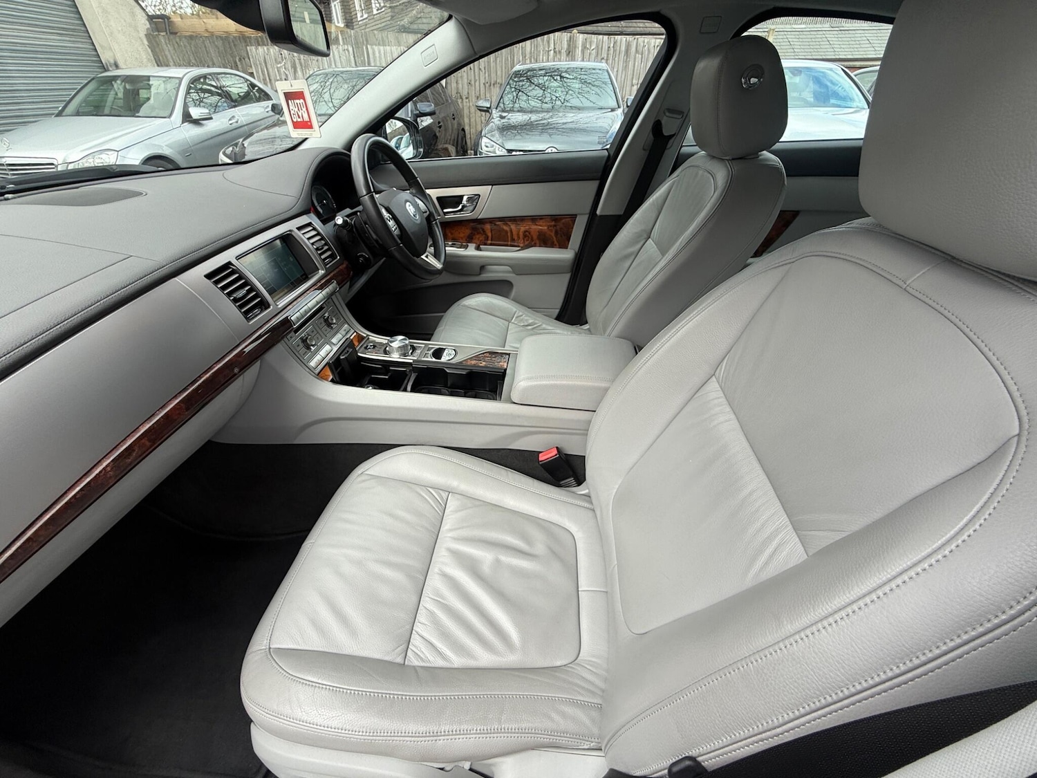 Used Jaguar XF 2009 for sale - 78085735: Photo 18