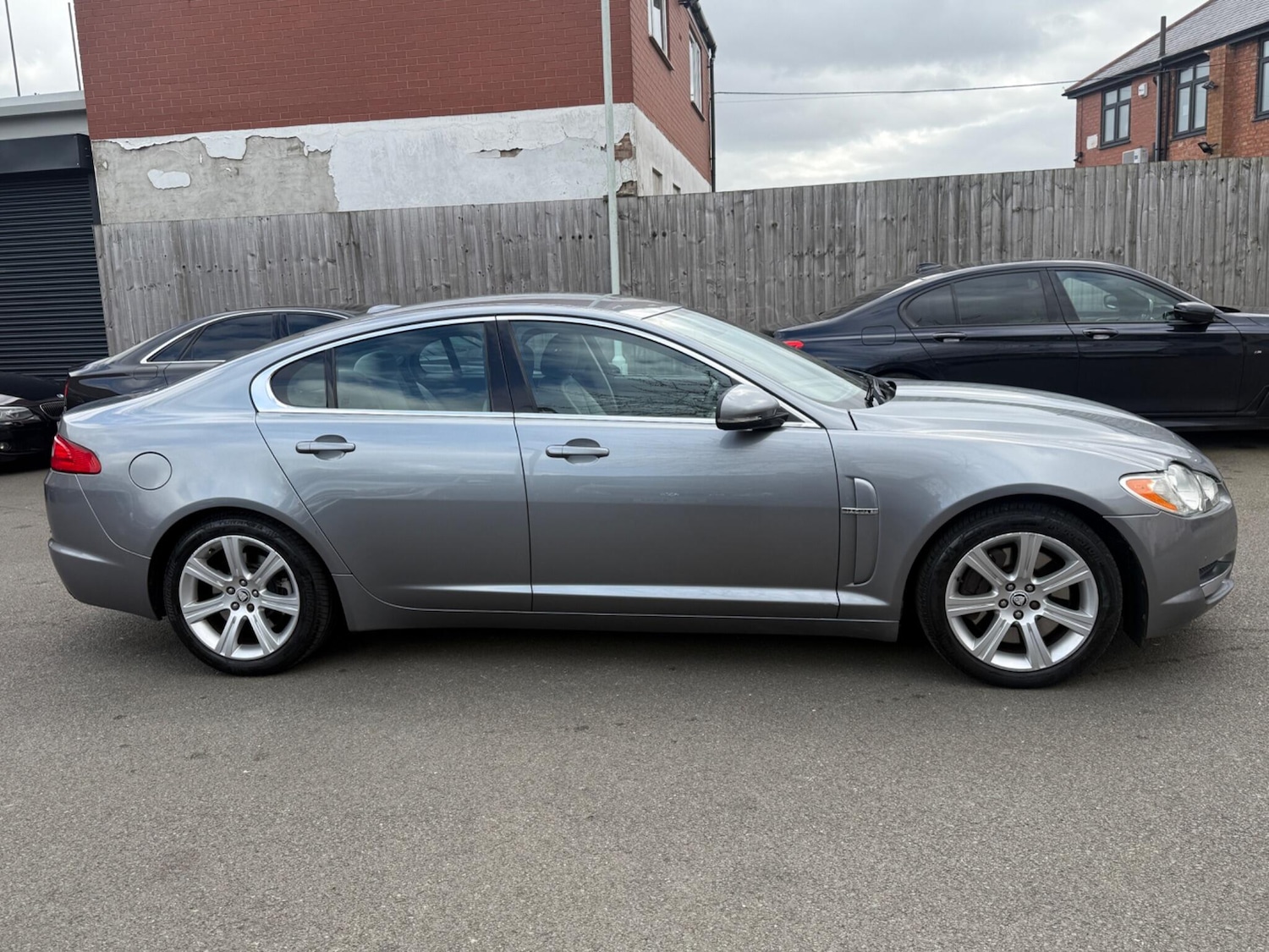 Used Jaguar XF 2009 for sale - 78085735: Photo 4