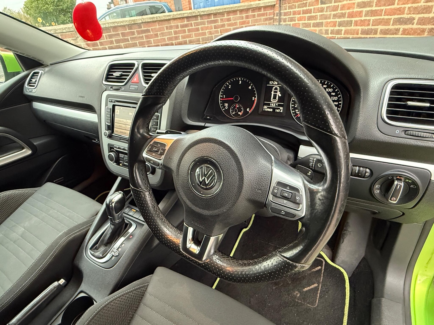 Used Volkswagen Scirocco 2011 for sale - 76084340: Photo 10