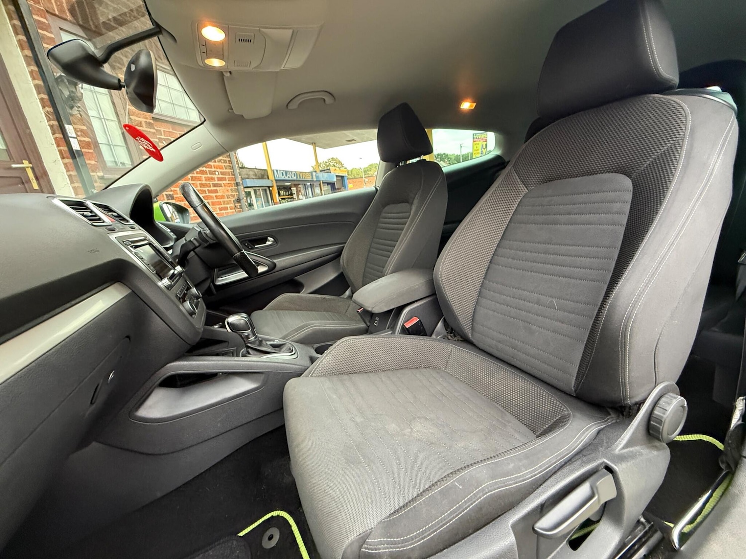 Used Volkswagen Scirocco 2011 for sale - 76084340: Photo 15